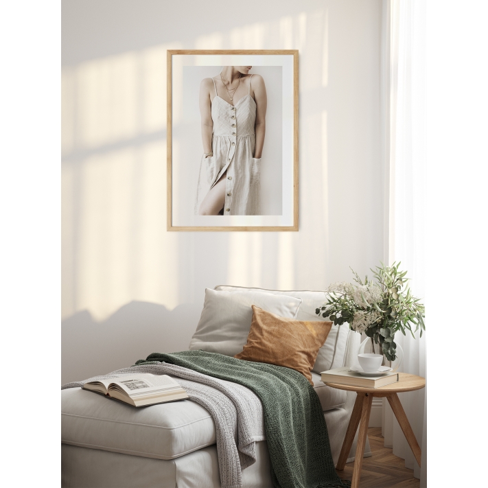 Lámina Chica Vestido Beige