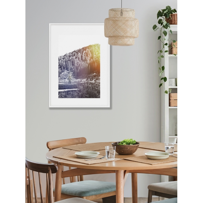 Lámina Astronauta en bosque